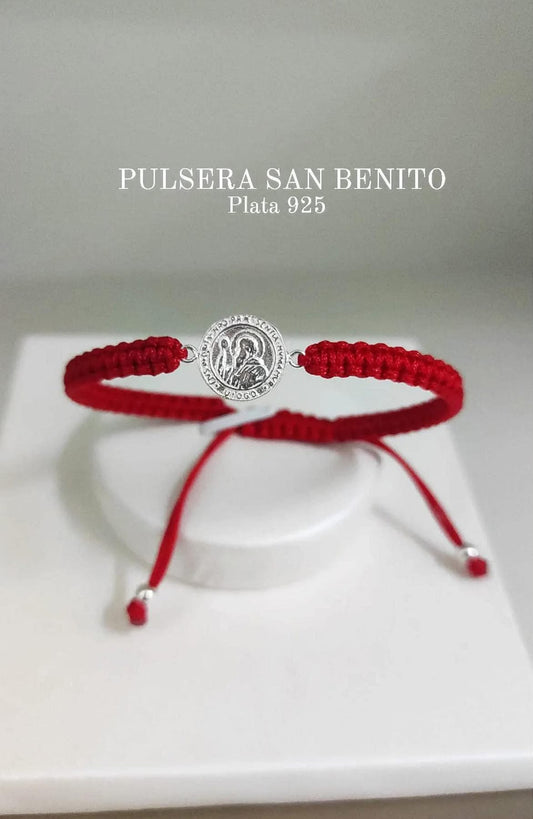 Pulsera Hilo Rojo Protección San Benito