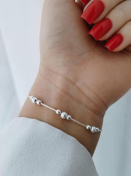 Pulsera Ajustable Bolitas