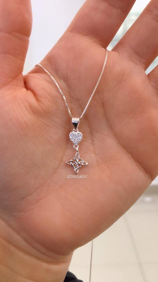 Collar Nudo De Bruja Corazón 🫶🏻